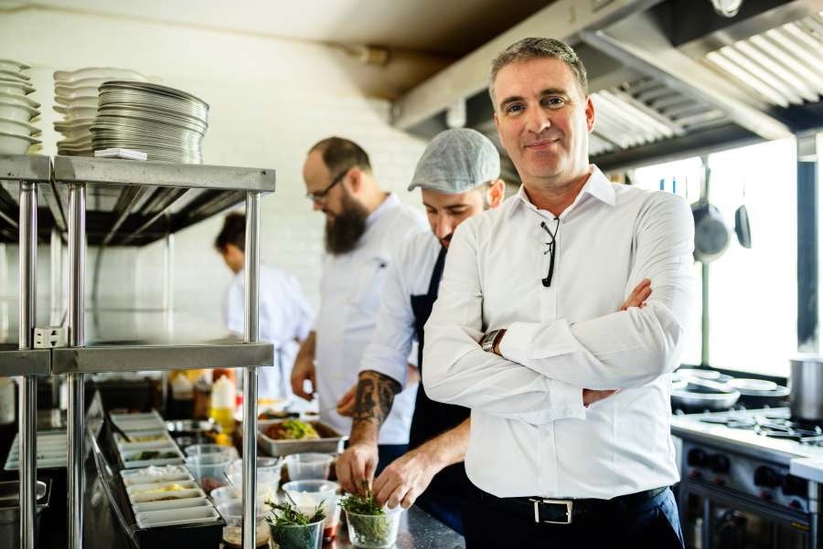 A chef managing the kitchen restaurant.